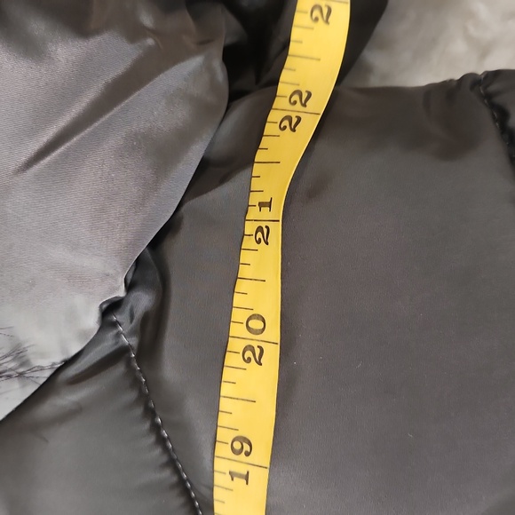 Stylish Women's Long Hooded Puffer Jacket by bebe Size L Green - Picture 11 of 13